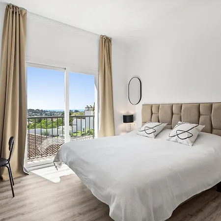 Stylish Ph With Private Rooftop & Sea Views Rdr497 Lejlighed Estepona