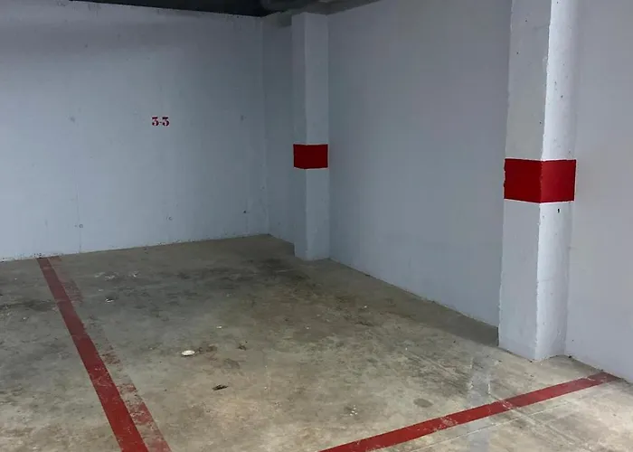 Stylish Ph With Private Rooftop & Sea Views Rdr497 * Εστεπόνα