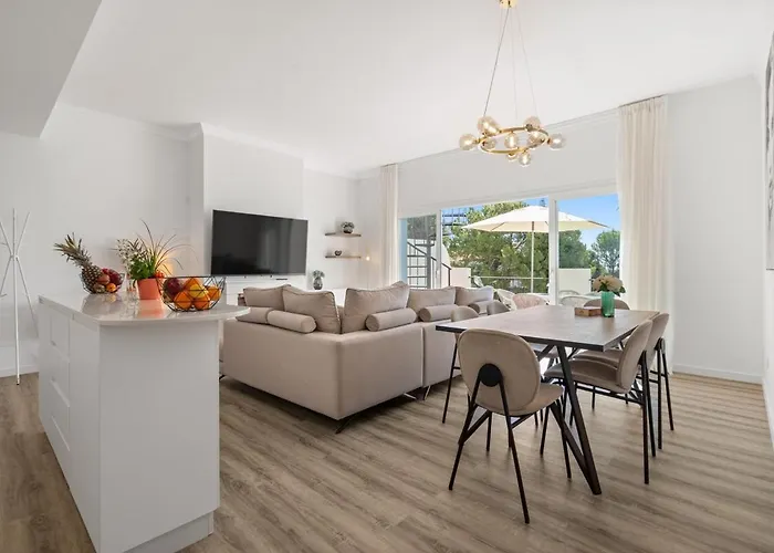 Stylish Ph With Private Rooftop & Sea Views Rdr497 Εστεπόνα