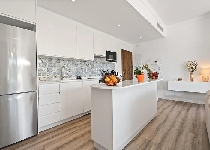 Διαμέρισμα Stylish Ph With Private Rooftop & Sea Views Rdr497