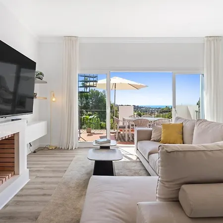 Lejlighed Stylish Ph With Private Rooftop & Sea Views Rdr497 Estepona