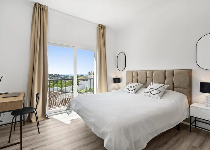 Stylish Ph With Private Rooftop & Sea Views Rdr497 公寓 埃斯特波纳